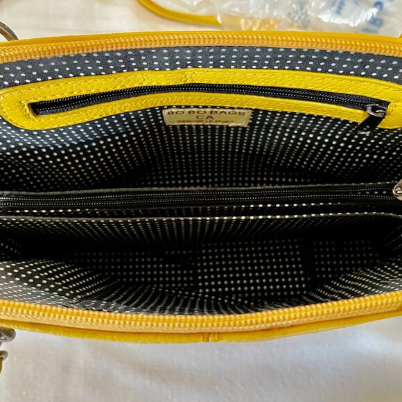 Yellow Leather Bobo Bags CA Crossbody Bag. - Zip w/Cloth Lining - Picture 4 of 8